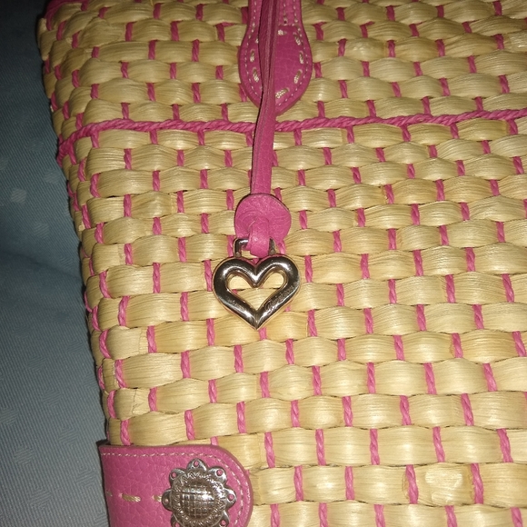 Brighton straw bag with pink trim and handals. - Picture 3 of 10